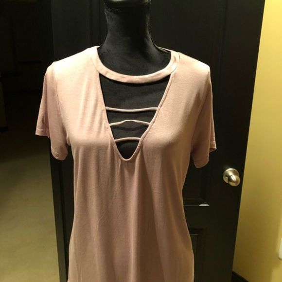NWT Mauve Colored Strap Tee Shirt PRICE IS… - Picture 2 of 6